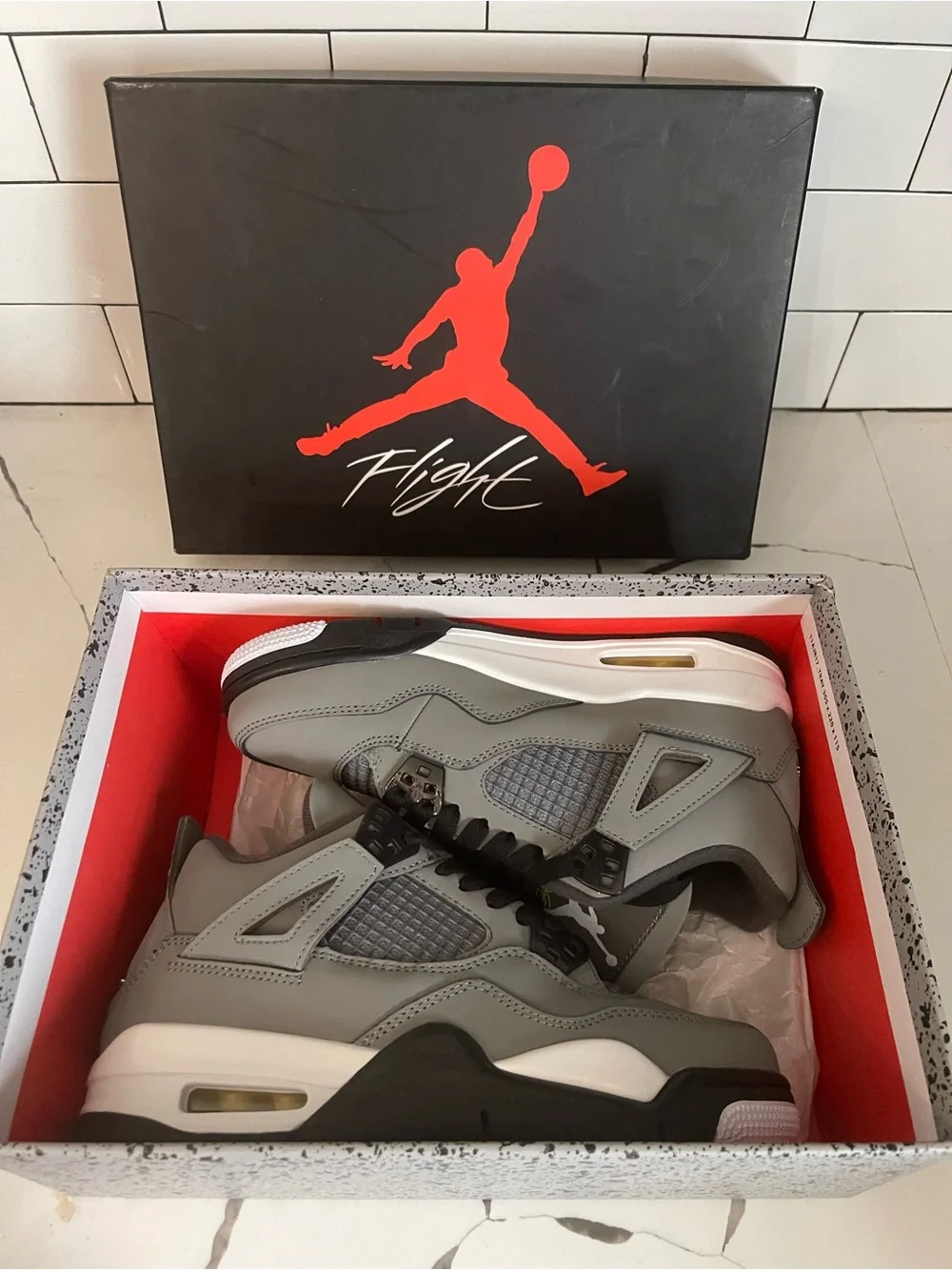 Men’s Retro 4 Cool Grey Size 5.5.